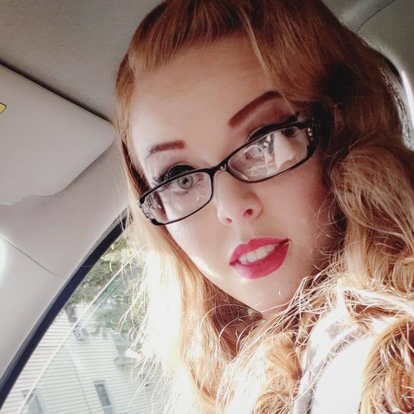 Meet your Posher, Amber-rose - Picture 1 of 1